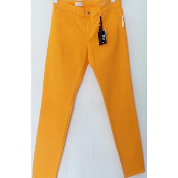 GAP Denim - NWT GAP 1969 SAFFRON YELLOW MID RISE SKINNY JEGGING JEANS 31 12 L